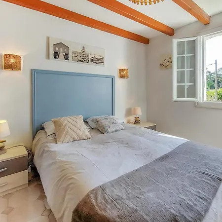 Maison Au Bord De بيت للعطل