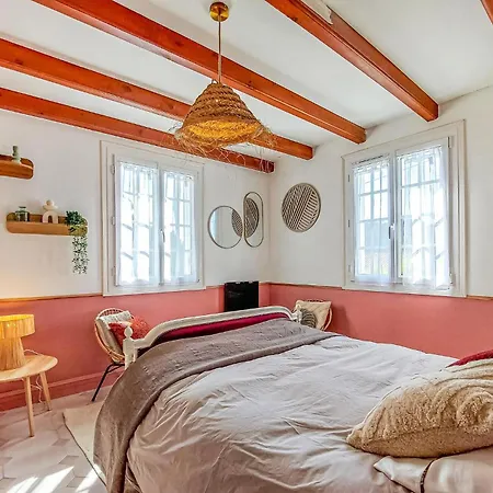 Maison Au Bord De بيت للعطل